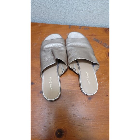 Violet & Red Womens Metallic Gold Leather Slides - Size 8 - Picture 4 of 7